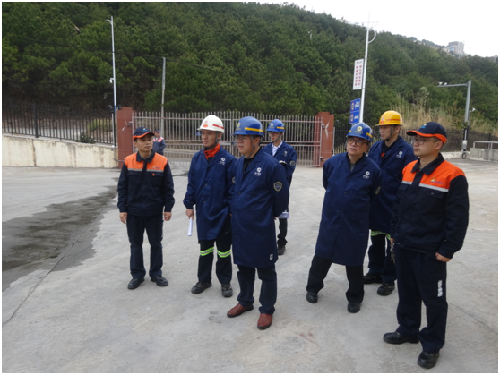 富興建設(shè)-劉睿-上杭縣應(yīng)急管理局、工信科技局、公安局、交通運輸局聯(lián)合檢查組到上杭分公司開展民爆物品使用、儲存聯(lián)合檢�?~1.png
